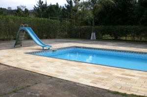 piscina da casa sede